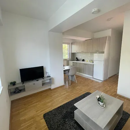 شقة Eapartments *