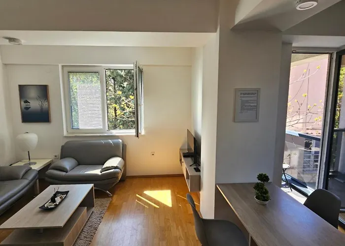 Apartment Eapartments